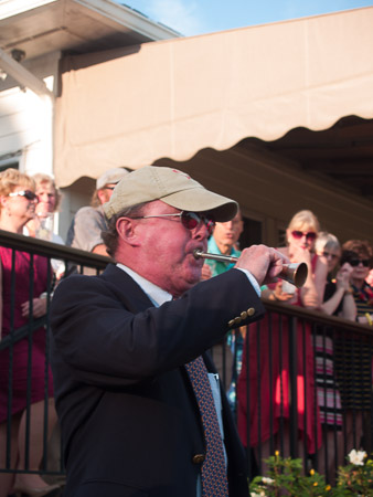 Horn Blowing Professional Div.