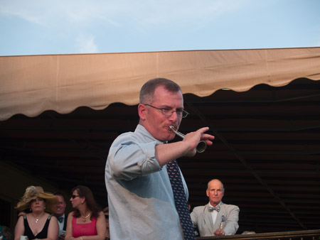 Horn Blowing Professional Div.